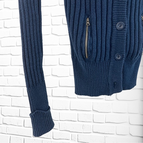 Aeropostale Hooded Button-up Cardigan Sweater with Zippered Pockets - Picture 3 of 7